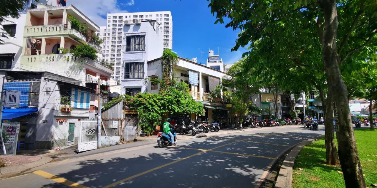 Cozy Riverview Of Livinginn Ho Chi Minh City Exterior photo